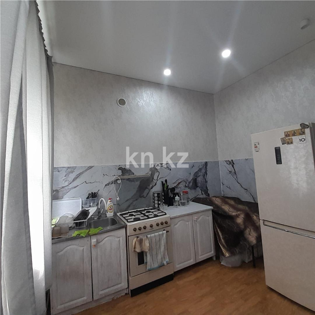 Продажа 3-комнатной квартиры, 80 м², ул. Жамбыла, дом  3 в Караганде - фото 8