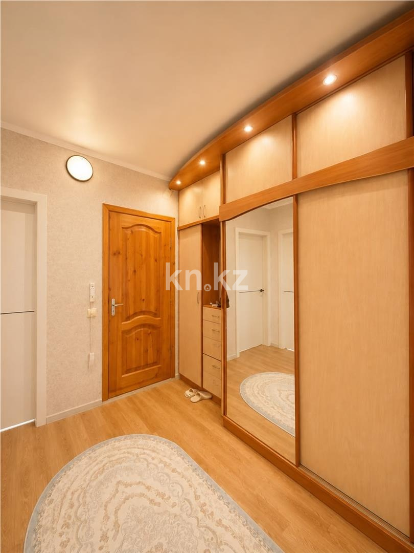 Продажа 4-комнатной квартиры, 76 м² в Караганде - фото 16