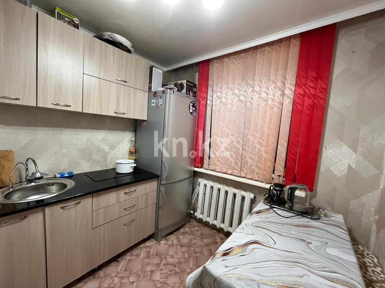 Продажа 3-комнатной квартиры, 56 м², 12-й мкр., дом  41 в Караганде - фото 10