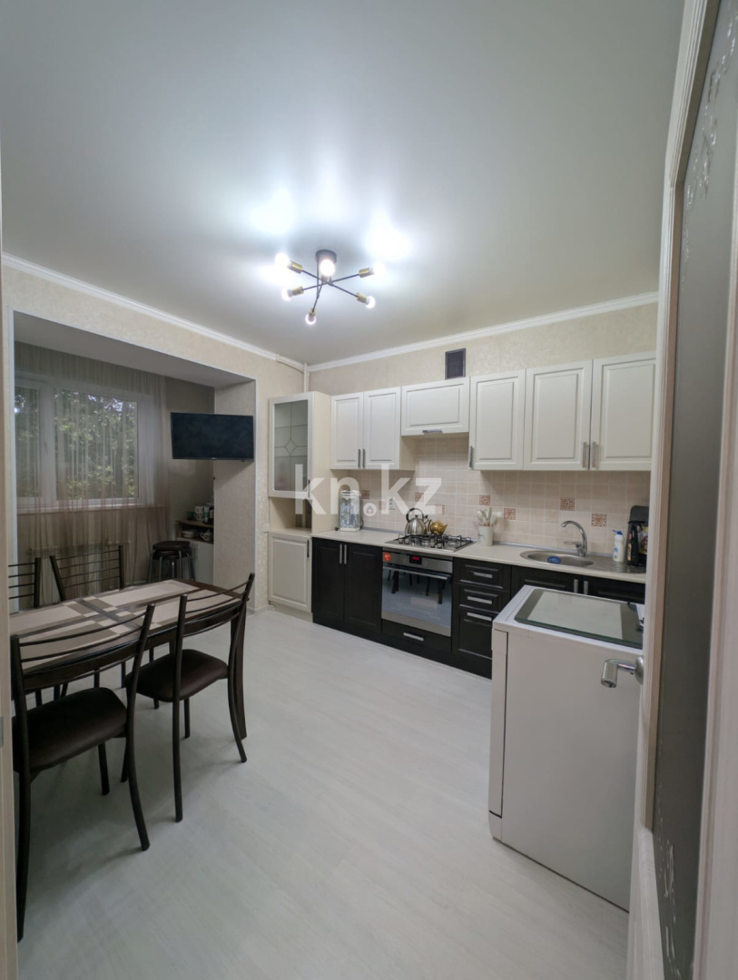 Продажа 2-комнатной квартиры, 60.7 м² в Уральске - фото 5