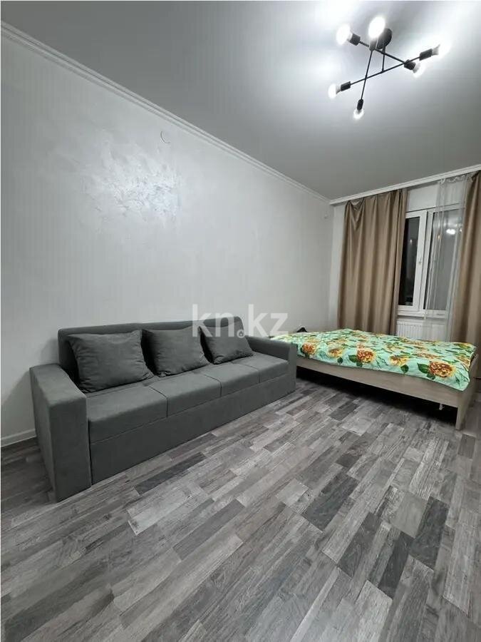 Продажа 1-комнатной квартиры, 38 м² в Астане
