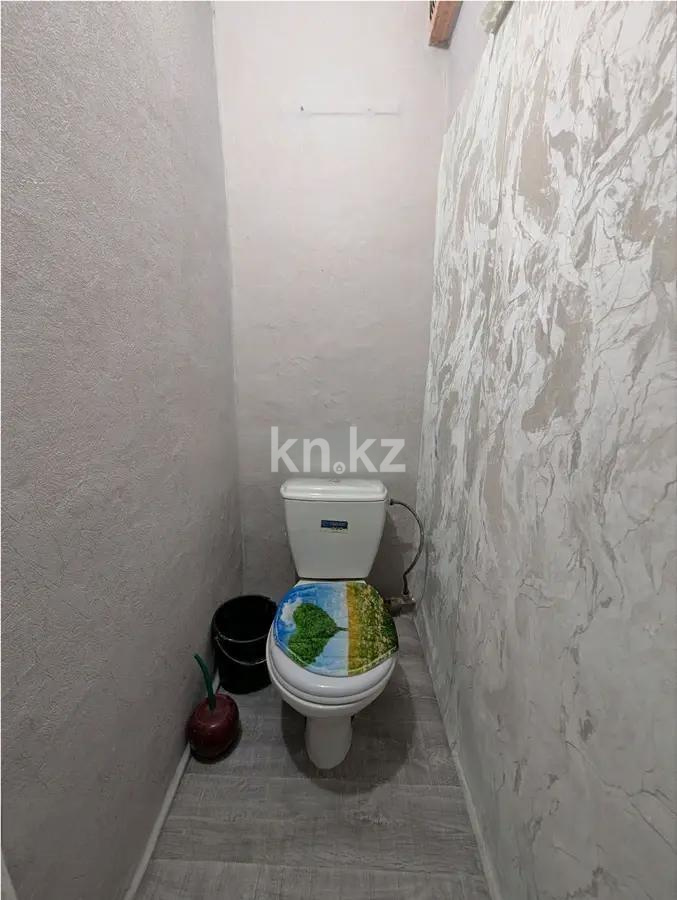 Продажа 2-комнатной квартиры, 45 м², 13 мкр., дом  24 в Караганде - фото 4