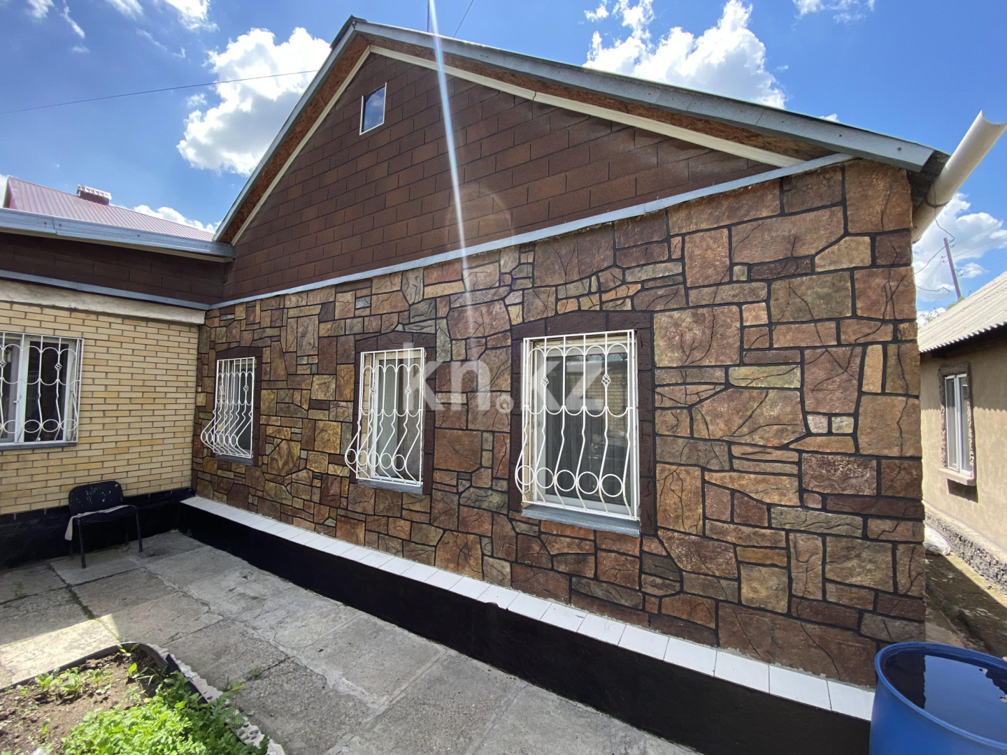 Продажа 5-комнатного дома, 214 м², ул. Четская в Караганде