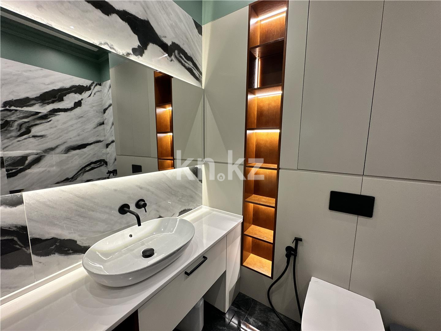 Продажа 4-комнатной квартиры, 105 м², мкр-н Степной-3 в Караганде - фото 16