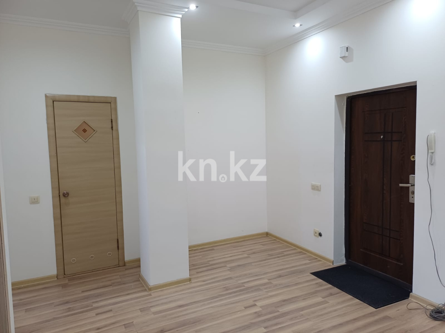 Продажа 2-комнатной квартиры, 79 м², пр. Момышулы, дом  2в - пр. Кошкарбаева в Астане