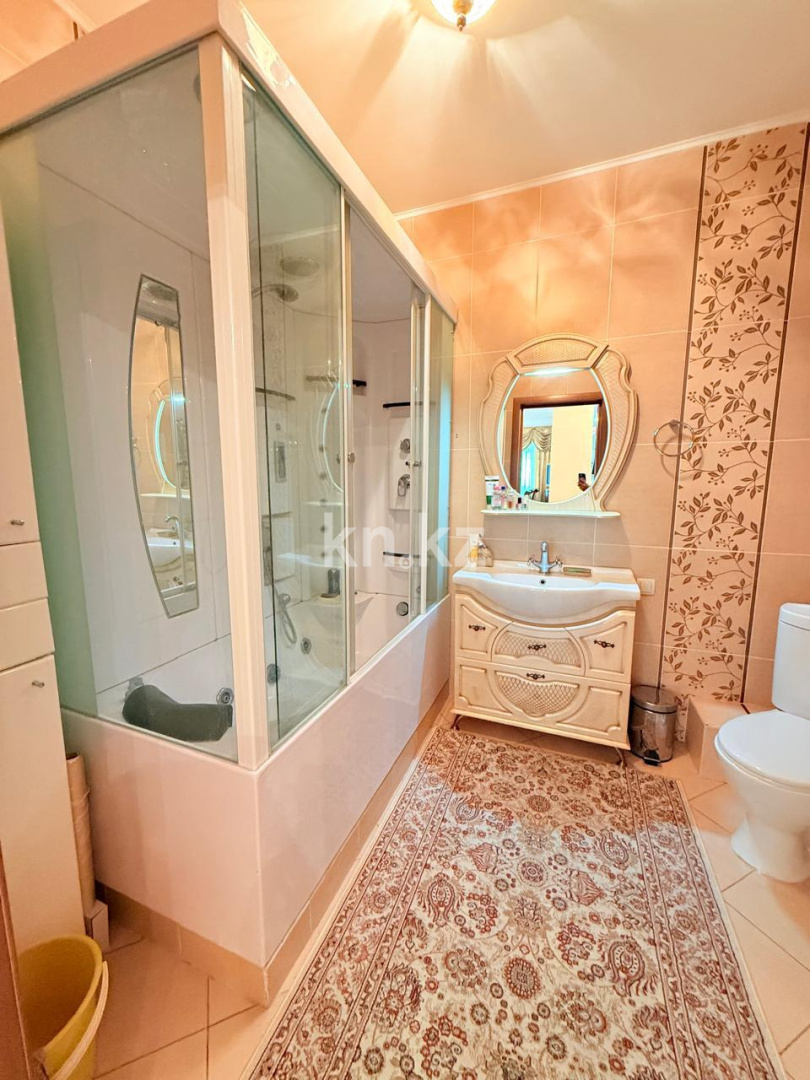 Продажа 3-комнатной квартиры, 130 м², ул. Достык, дом  5/1 - ул. Сауран в Астане - фото 30