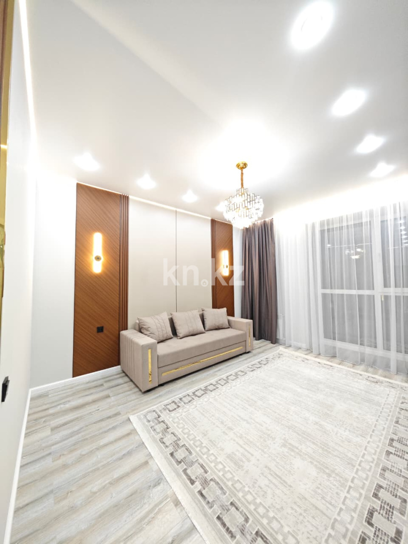 Продажа 2-комнатной квартиры, 59 м², ул. Университетская, дом  18 в Караганде - фото 2