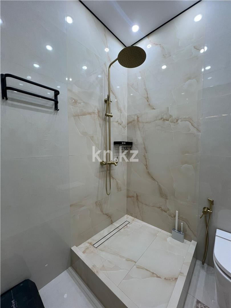 Продажа 3-комнатной квартиры, 78 м², пр. Строителей в Караганде - фото 16