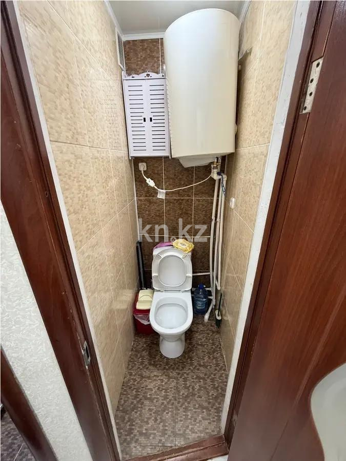 Продажа 3-комнатной квартиры, 58 м², 14-й мкр., дом  20 в Караганде - фото 6