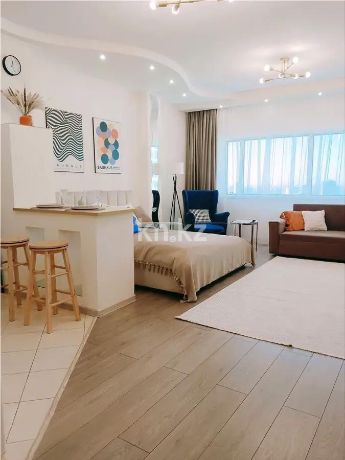 Продажа 1-комнатной квартиры, 40.8 м², ул. Достык, дом  5 в Астане