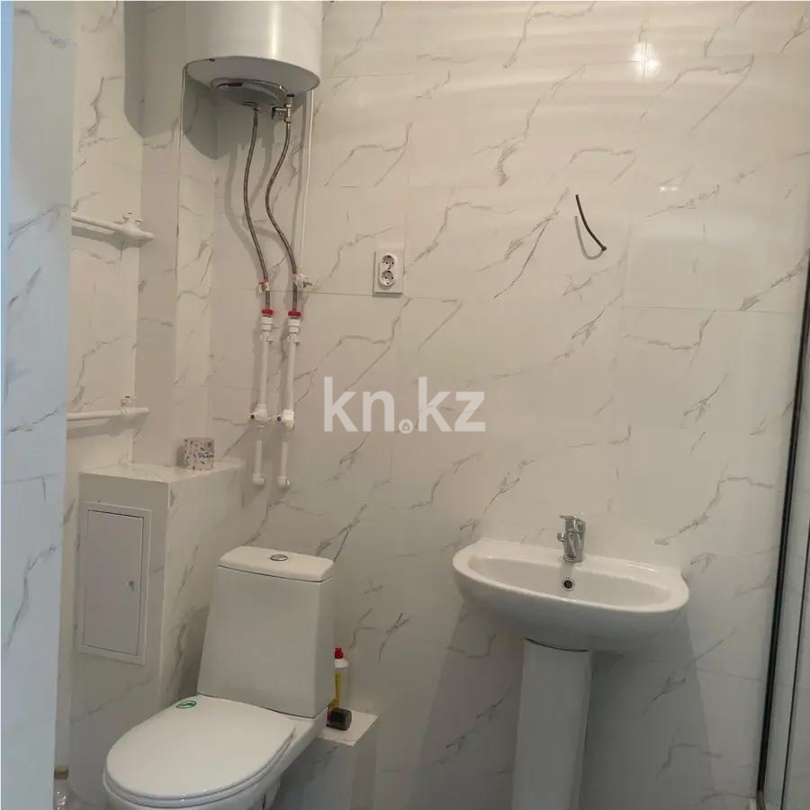 Продажа 1-комнатной квартиры, 40 м², мкр-н Голубые Пруды, дом  7/14 в Караганде - фото 4