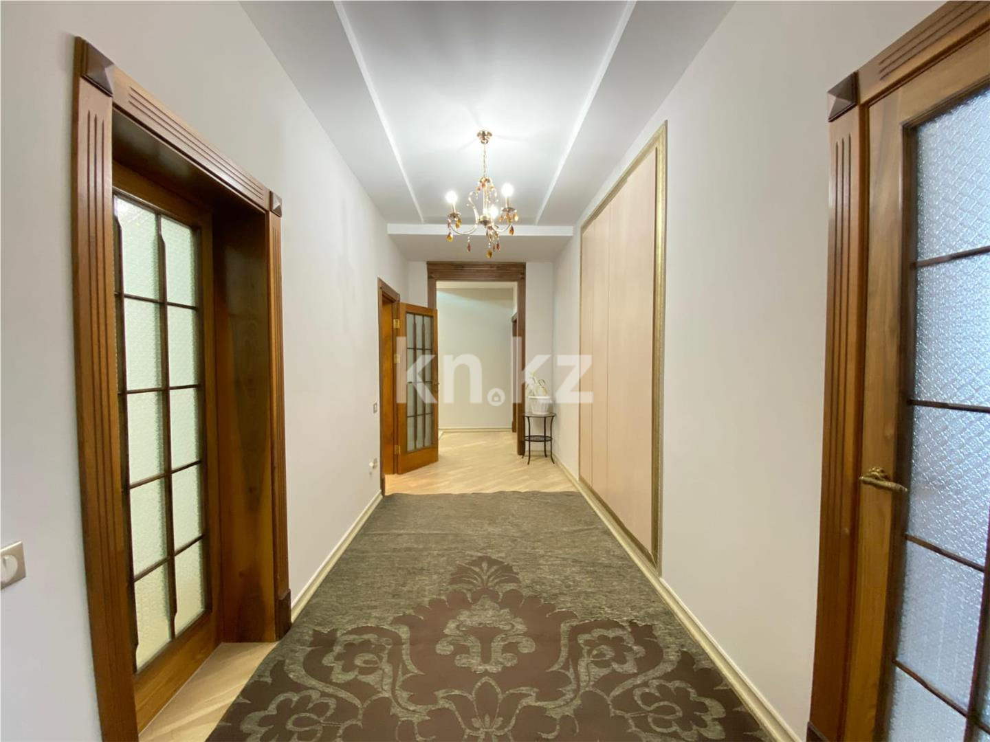 Продажа 5-комнатной квартиры, 204 м² в Астане - фото 6