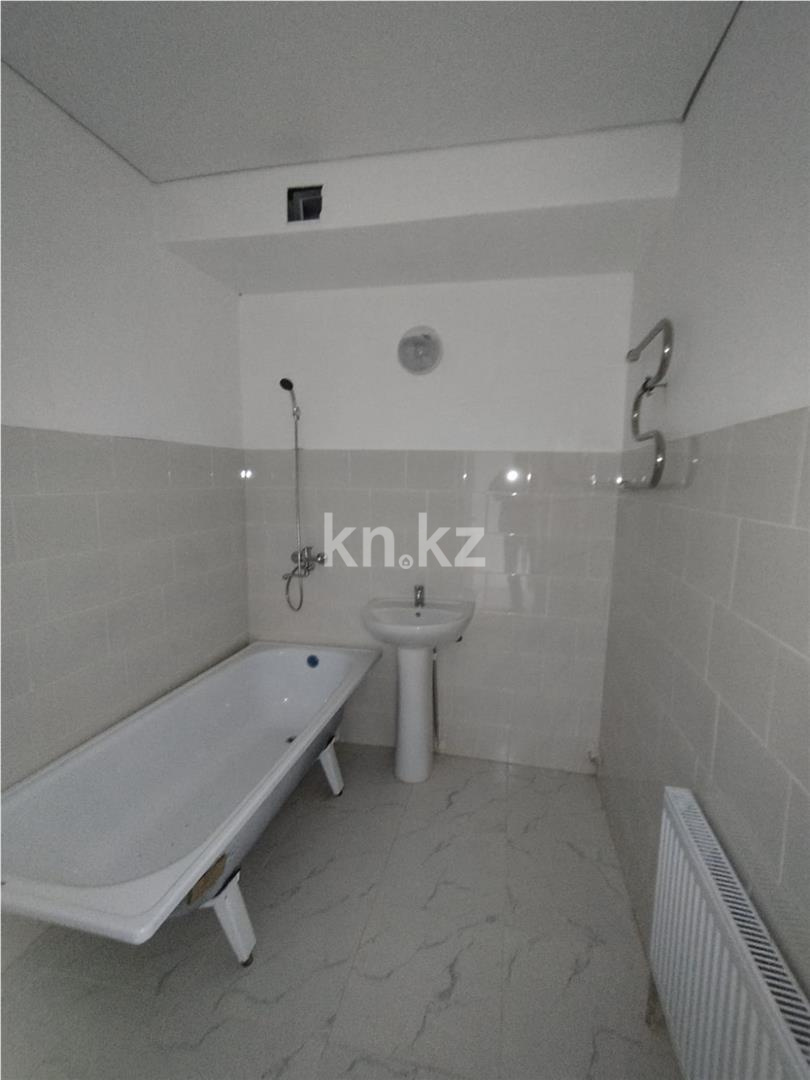 Продажа 3-комнатной квартиры, 101 м², пр. Республики, дом  1/4 в Караганде - фото 10