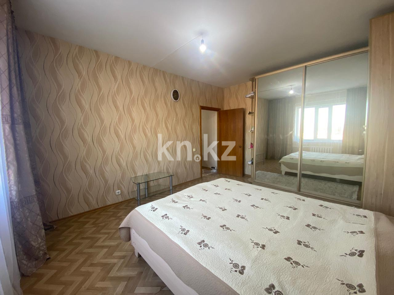 Продажа 2-комнатной квартиры, 60 м², пр. Шахтеров, дом  74 в Караганде - фото 4