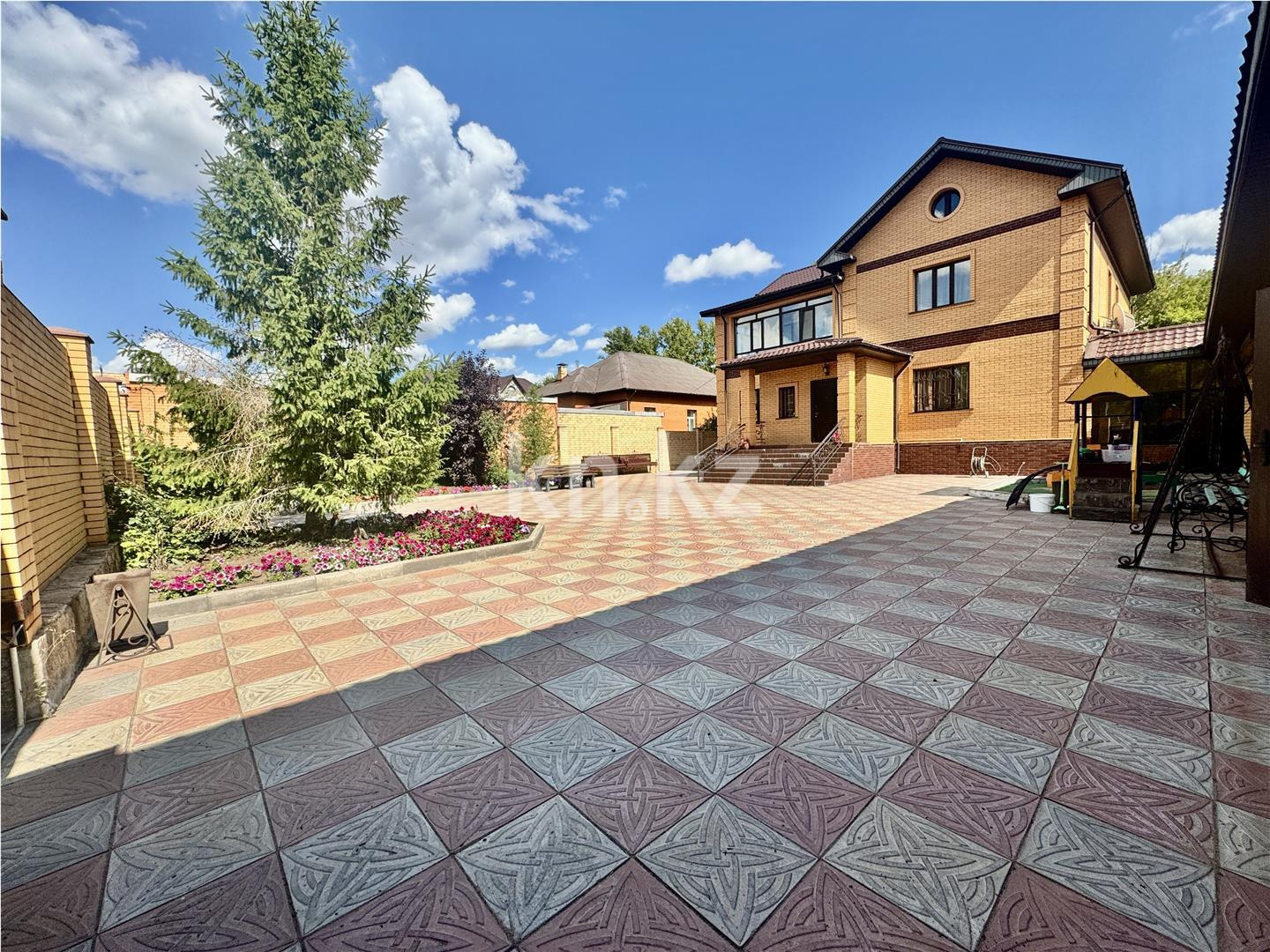 Продажа 6-комнатного дома, 417.7 м², ул. Ермекова в Караганде - фото 4