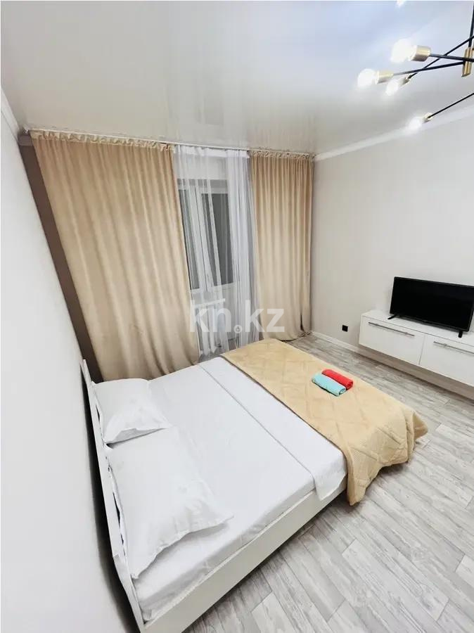 Продажа 1-комнатной квартиры, 38 м², ул. Жубанова, дом  10а в Астане