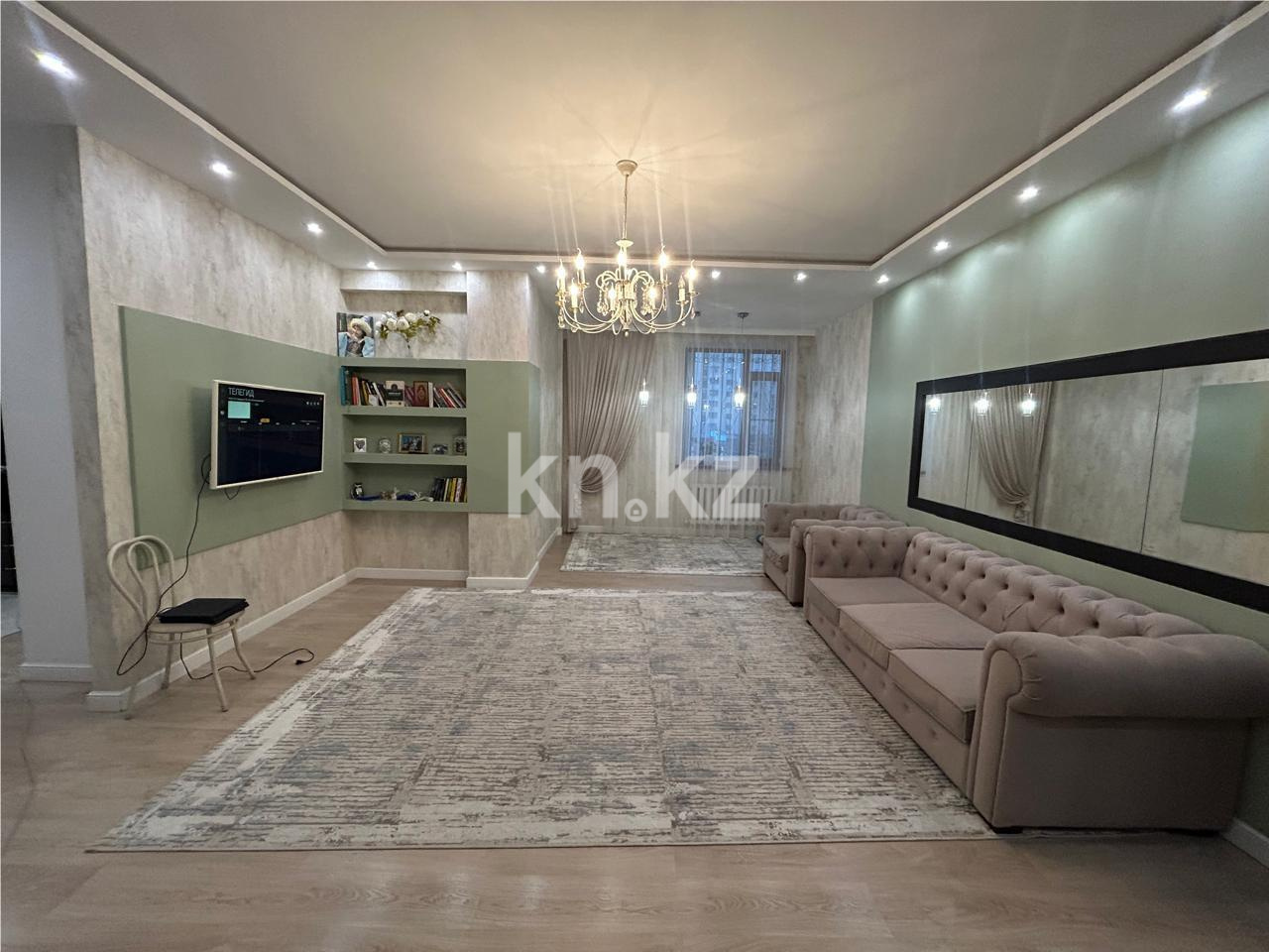 Продажа 4-комнатной квартиры, 128 м², пр. Мангилик Ел в Астане