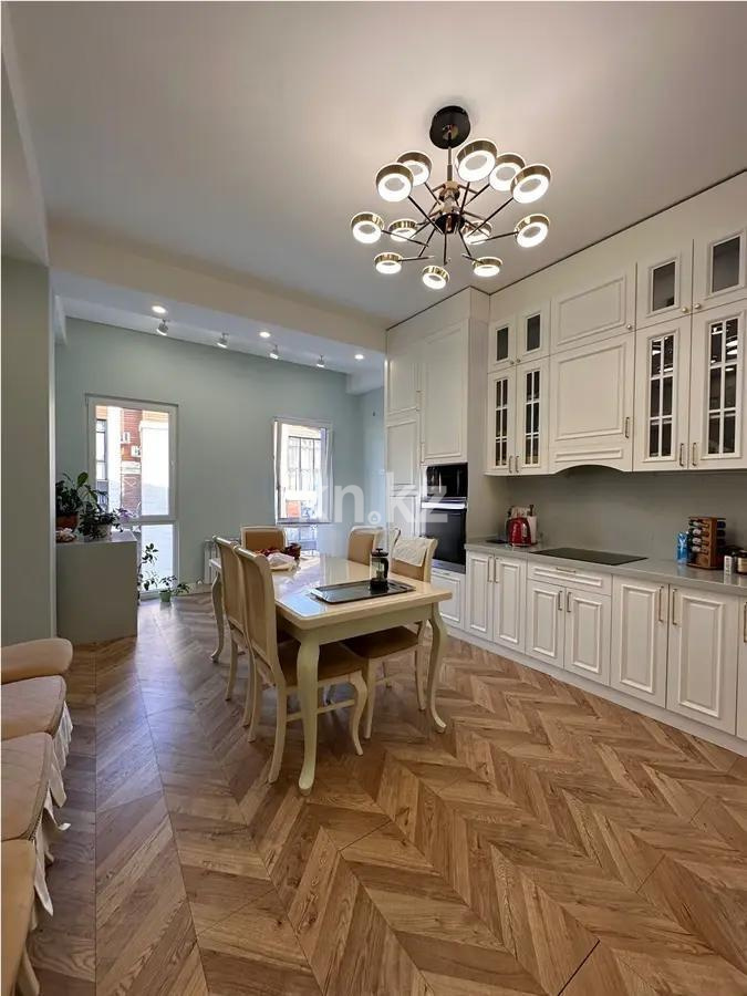 Продажа 3-комнатной квартиры, 126 м², мкр-н Акжар, дом  3/7 в Алматы - фото 4