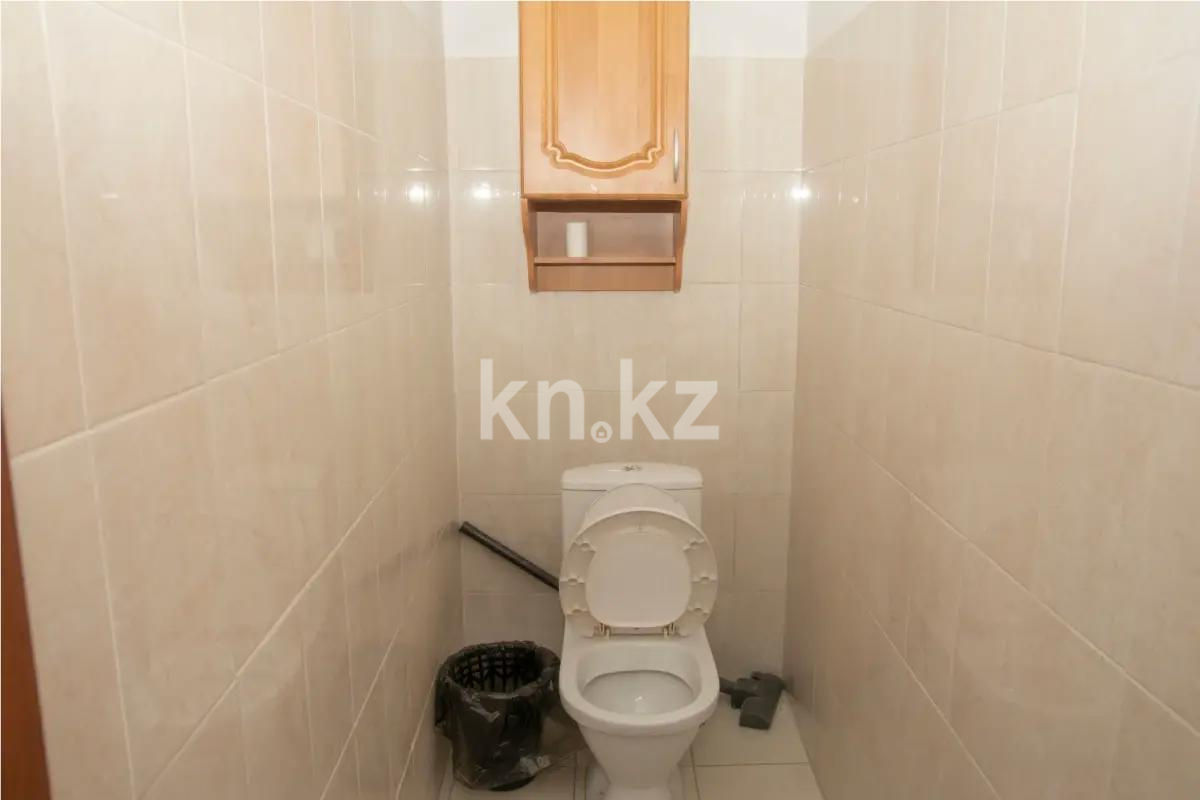 Продажа 2-комнатной квартиры, 65 м², ул. Жандосова, дом  144/1 в Алматы - фото 5