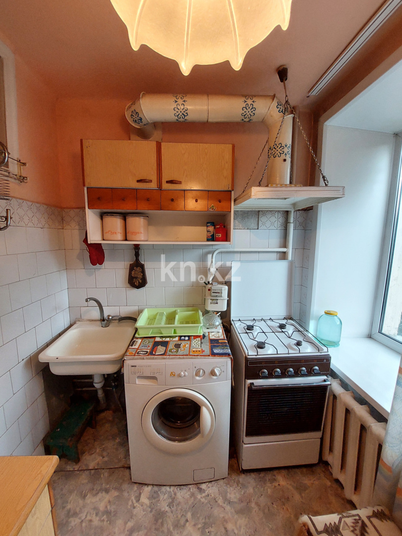 Продажа 3-комнатной квартиры, 54 м², ул. Ермекова, дом  62 в Караганде - фото 8