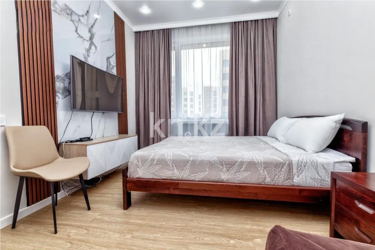 Продажа 1-комнатной квартиры, 38 м², пр. Кабанбай батыра, дом  58а в Астане