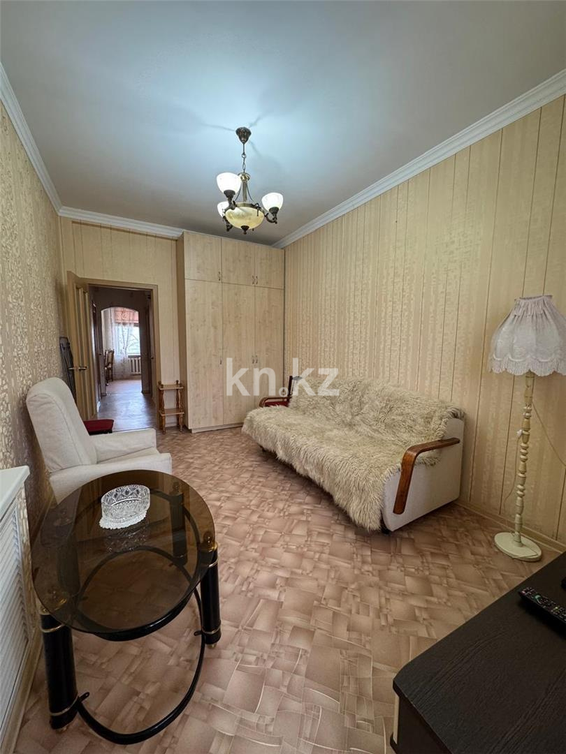 Продажа 3-комнатной квартиры, 84 м², ул. Абая в Караганде - фото 5