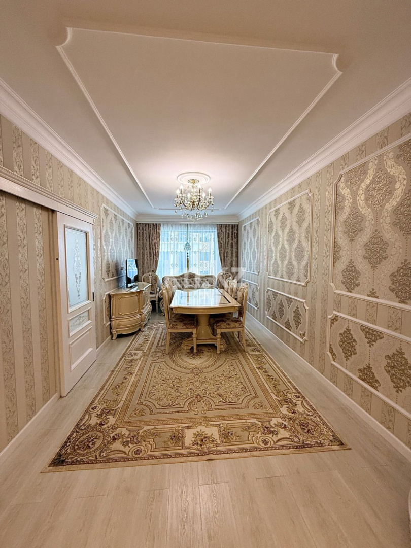 Продажа 4-комнатной квартиры, 106 м², ул. Куанышбаева, дом  9/2 в Астане