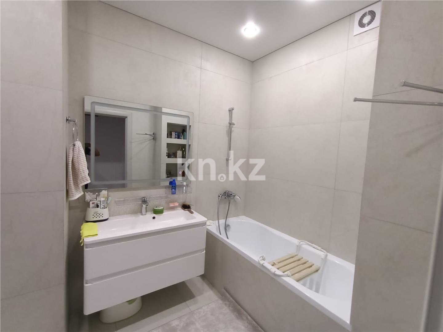 Продажа 3-комнатной квартиры, 120.5 м² в Астане - фото 28