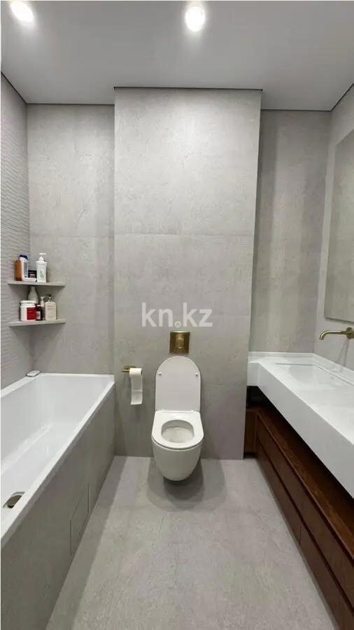 Продажа 3-комнатной квартиры, 123.5 м² в Алматы