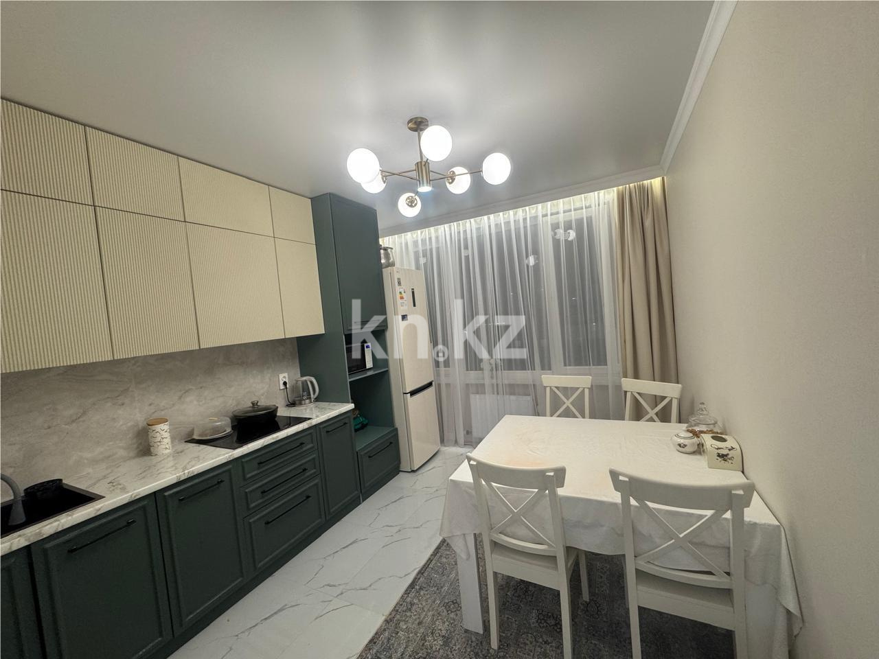 Продажа 3-комнатной квартиры, 96 м², ул. Бектурова в Астане - фото 8