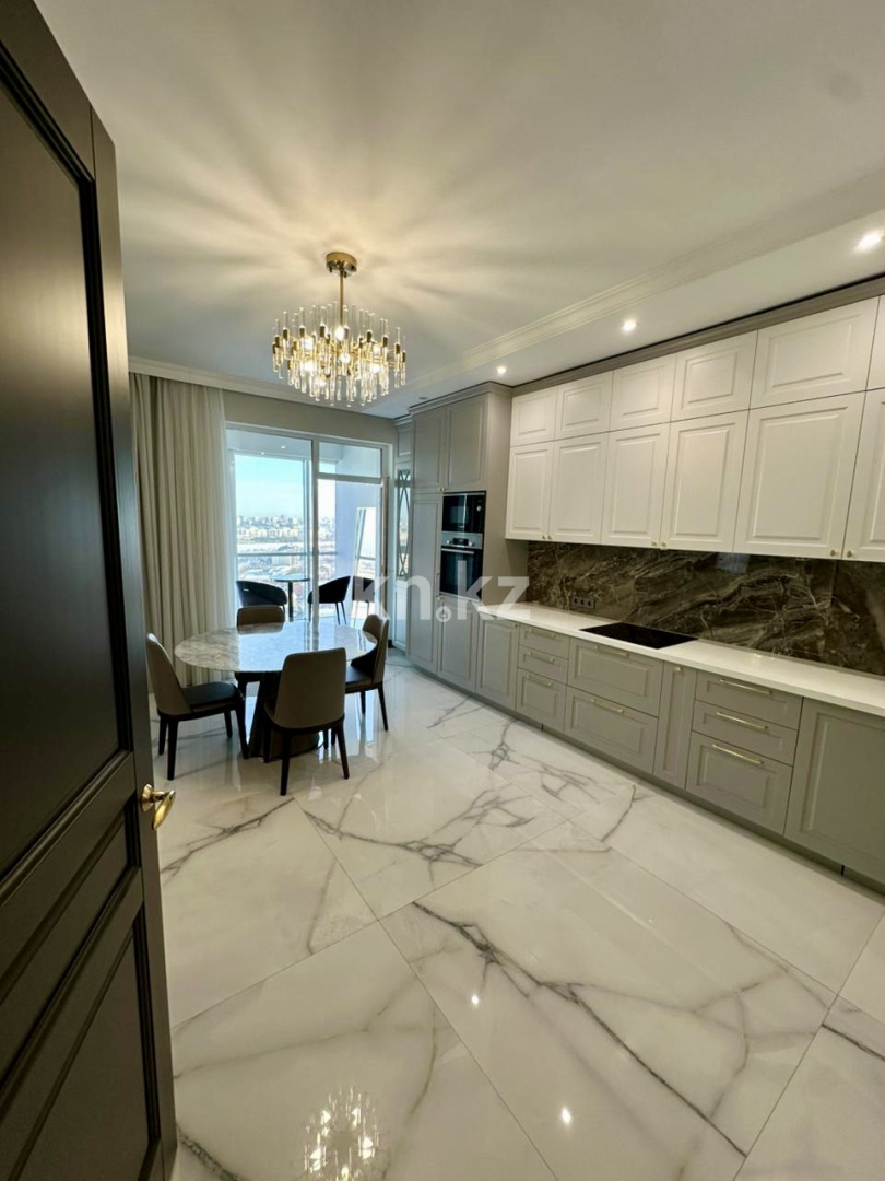 Продажа 4-комнатной квартиры, 170 м² в Астане - фото 11