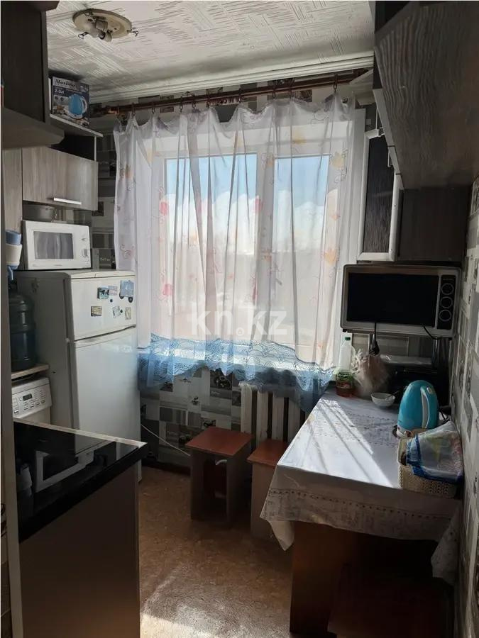 Продажа 2-комнатной квартиры, 44 м², мкр-н 15, дом  15 в Караганде - фото 3