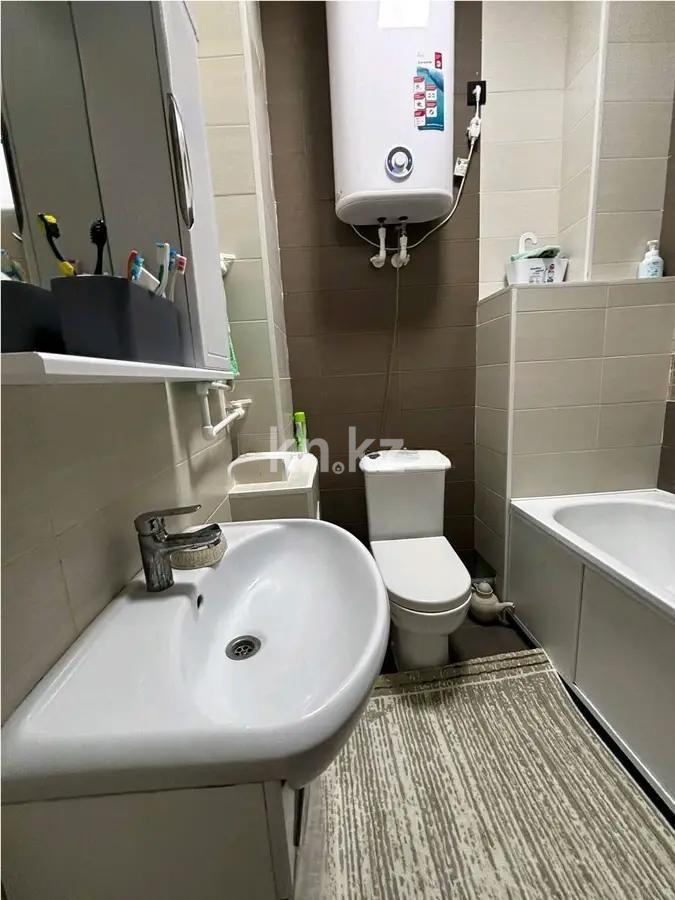 Продажа 4-комнатной квартиры, 103 м², ул. Гапеева, дом  16/2 в Караганде - фото 6