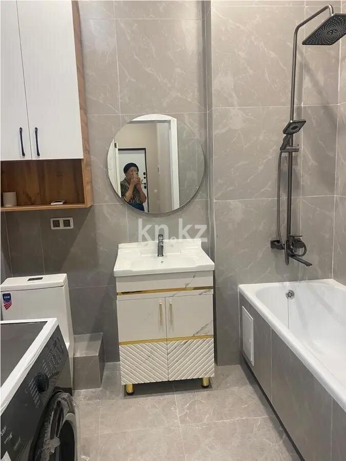 Продажа 2-комнатной квартиры, 65.2 м² в Астане - фото 2