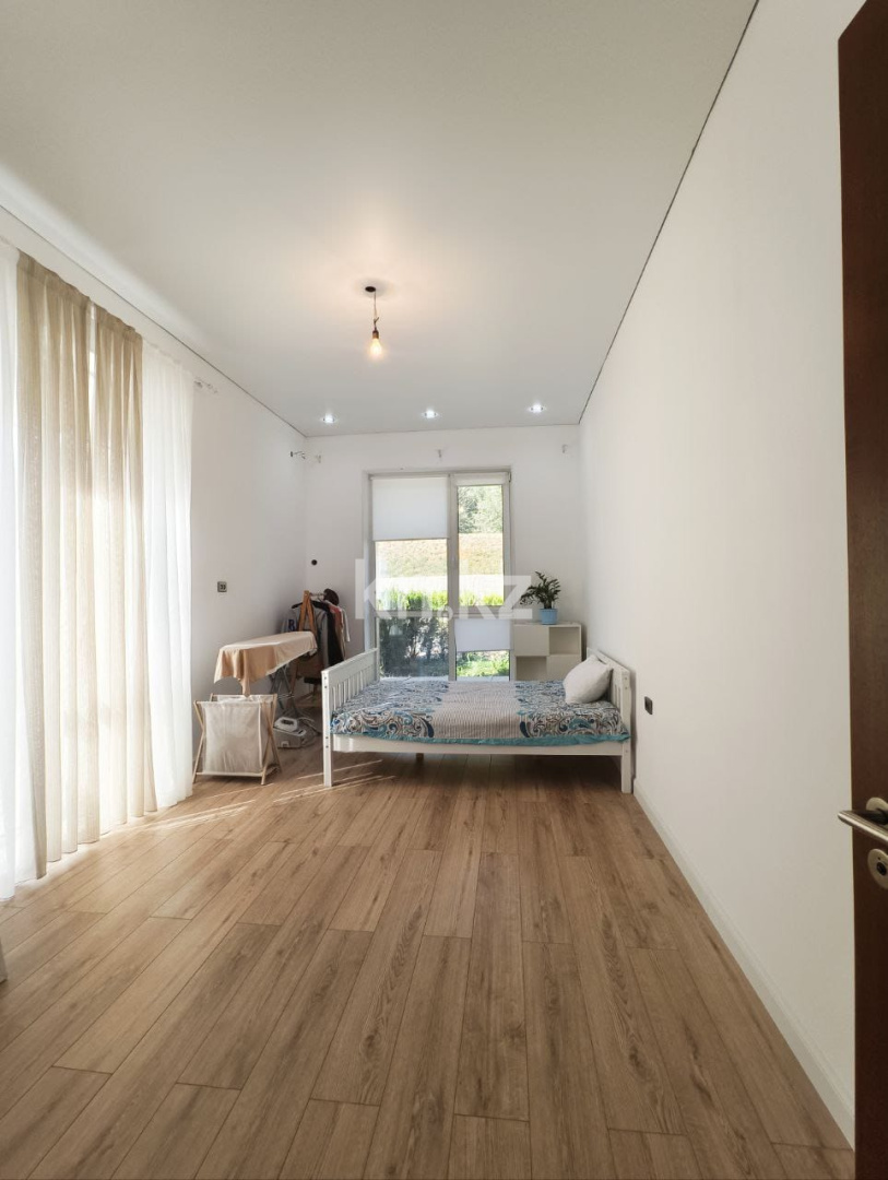 Продажа 4-комнатной квартиры, 140 м², пр. Байдибек би, дом  113/10 в Шымкенте - фото 3