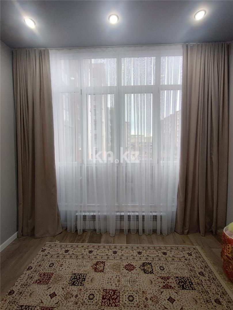 Продажа 3-комнатной квартиры, 93 м², 067 учетный квартал в Караганде - фото 5