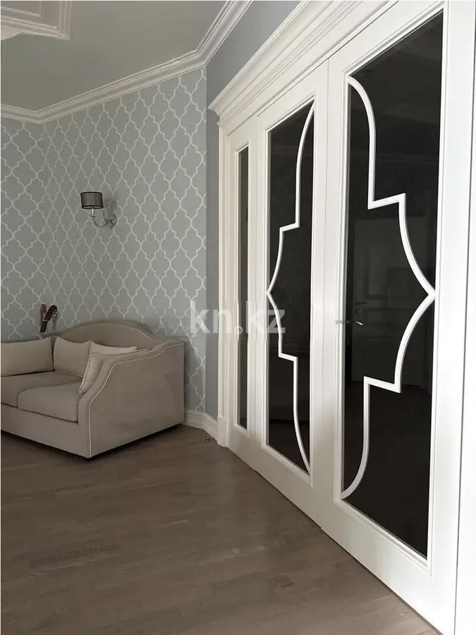 Продажа 5-комнатной квартиры, 288 м², ул. Омаровой, дом  31/1 в Алматы