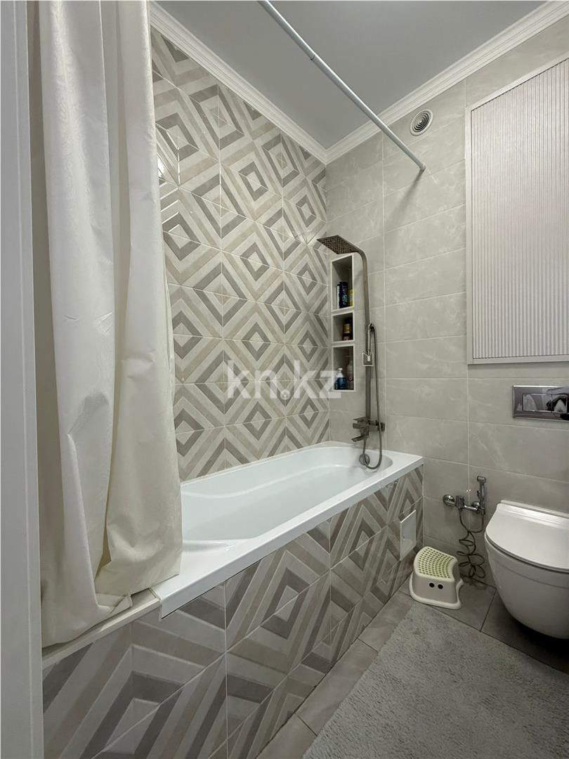 Продажа 3-комнатной квартиры, 84 м² в Караганде - фото 17