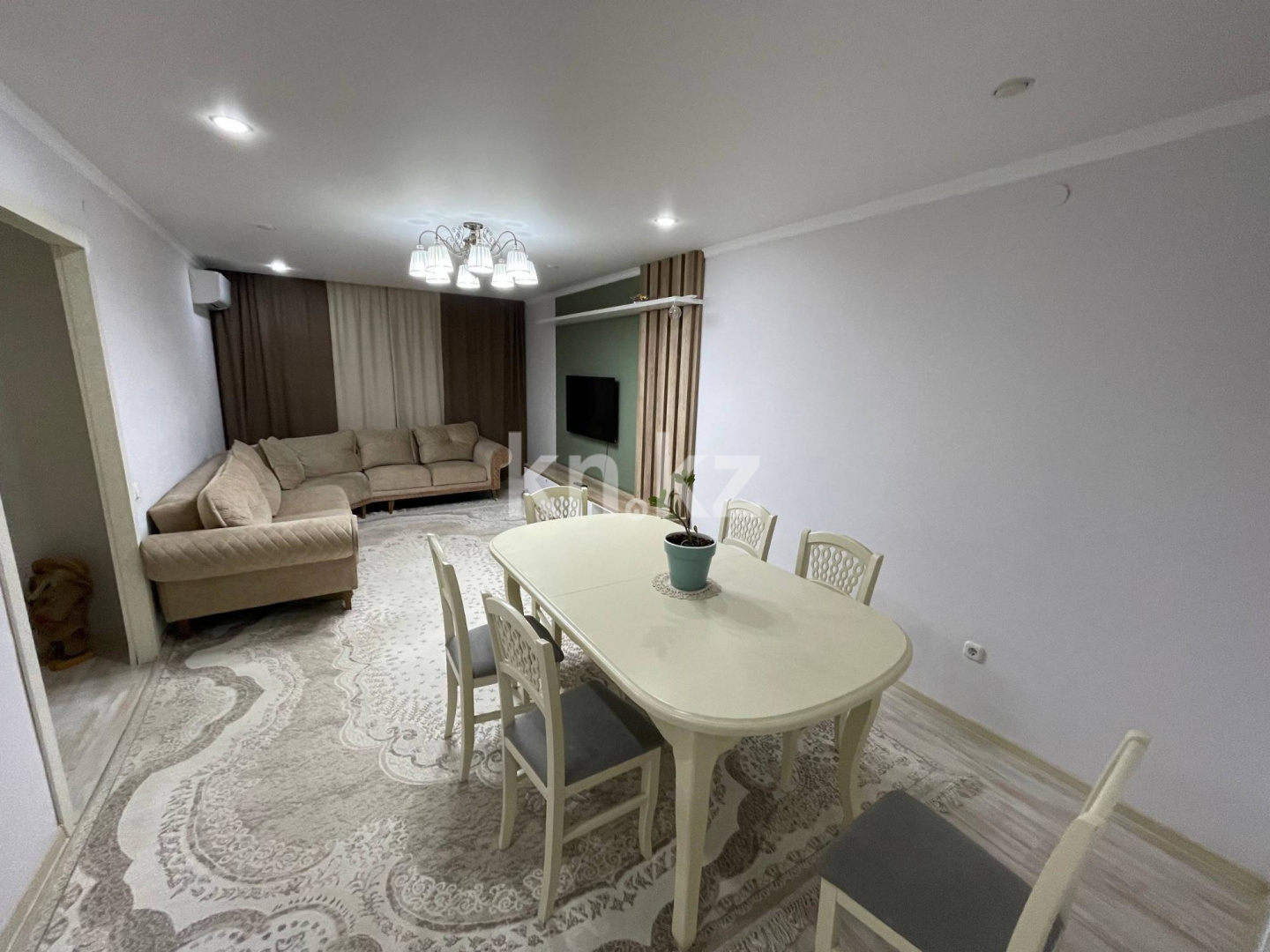 Продажа 3-комнатной квартиры, 93 м², ул. Воинов-интернационалистов, дом  1 в Костанае