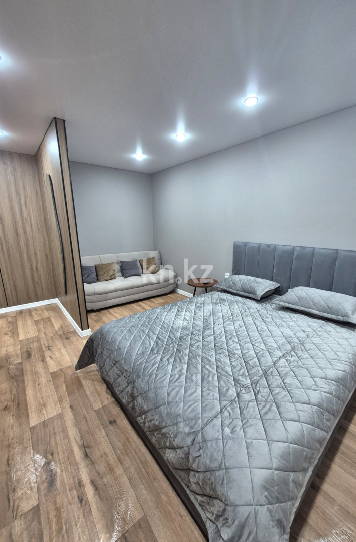 Аренда 1-комнатной квартиры посуточно, 32 м², Победа, дом  93 в Уральске