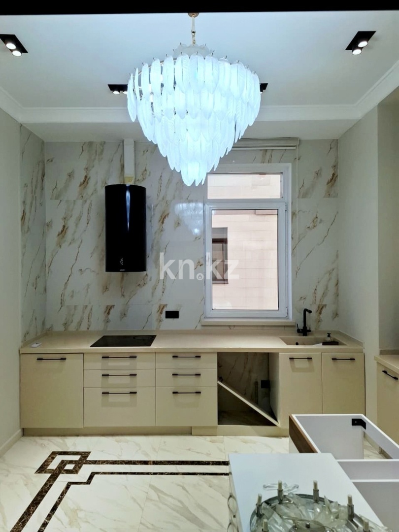 Продажа 4-комнатной квартиры, 142.4 м² в Алматы - фото 8