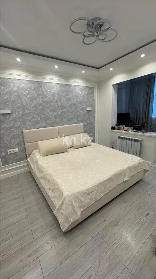 Продажа 3-комнатной квартиры, 70.5 м² в Алматы - фото 2