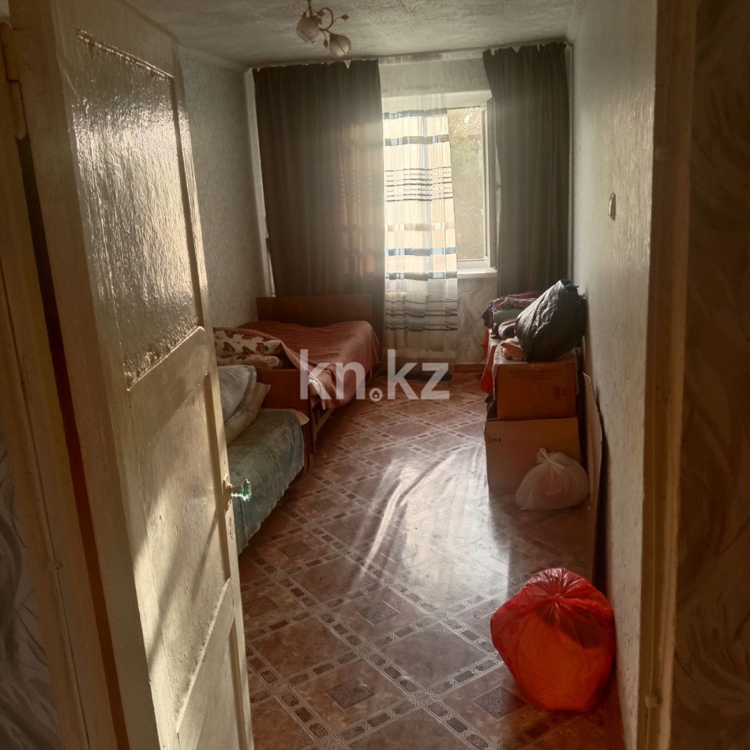 Продажа 2-комнатной квартиры, 43 м², 13-й мкр., дом  14 в Караганде - фото 2