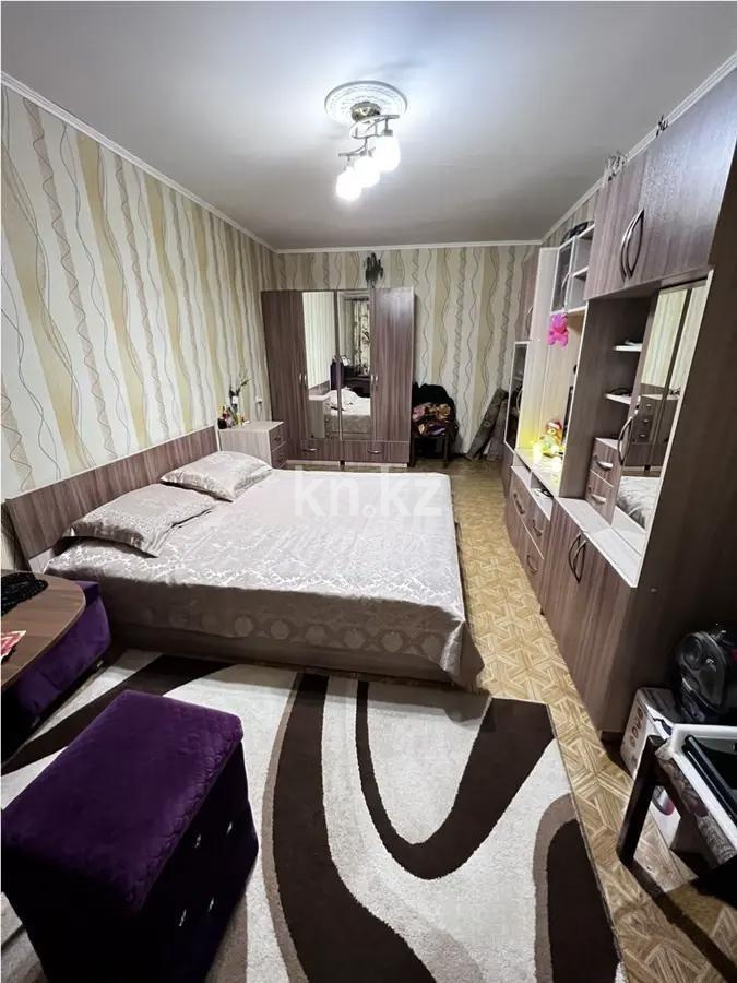 Продажа 3-комнатной квартиры, 61 м², 14 мкр., дом  4а в Караганде - фото 2