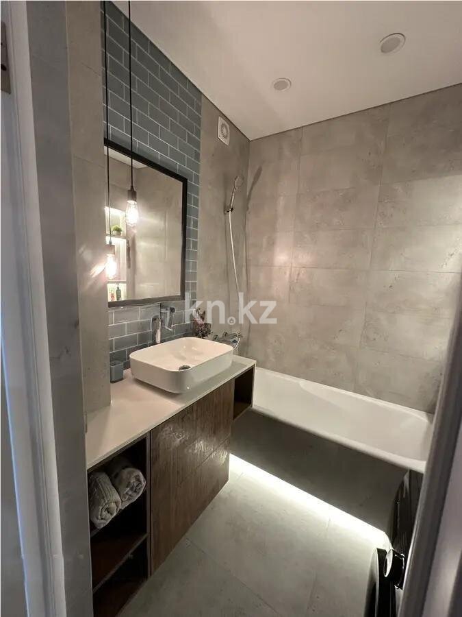 Продажа 2-комнатной квартиры, 54.2 м² в Алматы - фото 4