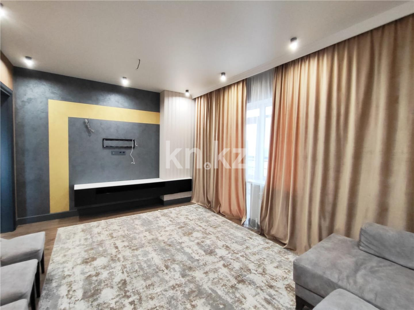 Продажа 4-комнатной квартиры, 108 м², пр. Шахтеров в Караганде - фото 2