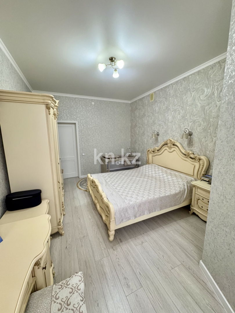 Продажа 3-комнатной квартиры, 80 м², мкр. Алтын Арка, дом  12 в Караганде - фото 9