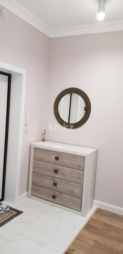 Аренда 1-комнатной квартиры посуточно, 40 м², пр. Шахтеров, дом  52б в Караганде - фото 18