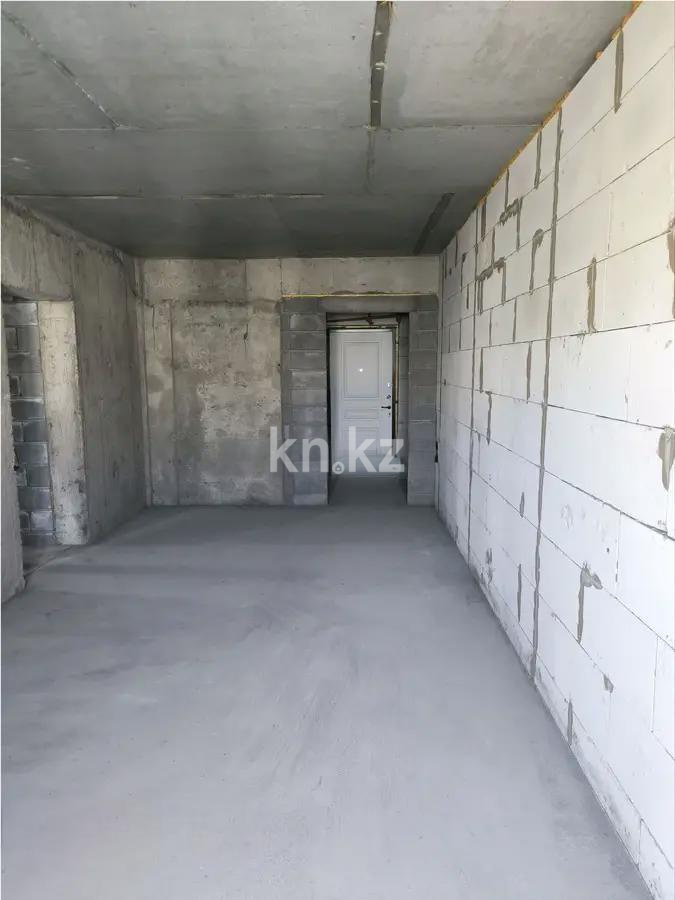 Продажа 3-комнатной квартиры, 70 м², ул. Ауэзова, дом  2/8 в Алматы - фото 2