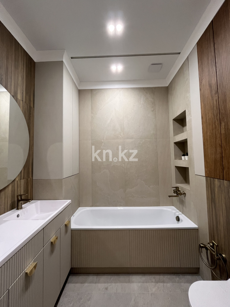 Продажа 2-комнатной квартиры, 50 м², ул. Ашимова, дом  13 в Караганде - фото 7